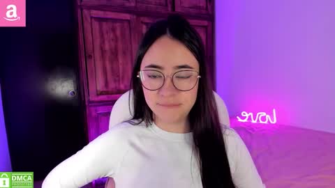 Snapshot of alicee_2 chatting on March 10, 2026, 10:20 am Aliceee .. 97YP9VWGZHrefnav wishlist lists 1 online show from March 10, 2026, 10:20 am