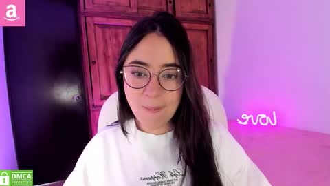 Snapshot of alicee_2 chatting on March 24, 2026, 5:18 pm Aliceee .. 97YP9VWGZHrefnav wishlist lists 1 online show from March 24, 2026, 5:18 pm