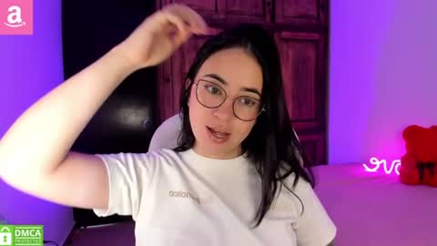 Snapshot of alicee_2 chatting on July 1, 2026, 9:36 pm Aliceee .. 97YP9VWGZHrefnav wishlist lists 1 online show from July 1, 2026, 9:36 pm