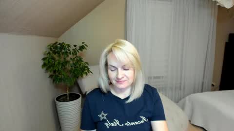 Alicee online show from January 12, 2025, 7:42 pm