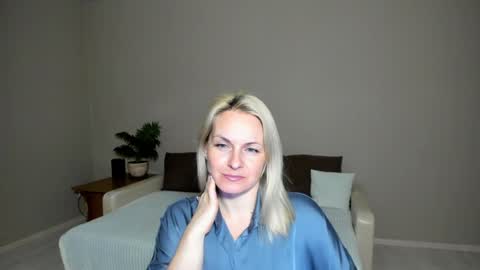 Alicee online show from January 31, 2025, 7:40 pm
