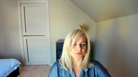 Alicee online show from February 19, 2025, 10:01 am