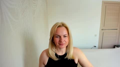 Snapshot of alicee__grace chatting on March 17, 2026, 9:45 am Alicee online show from March 17, 2026, 9:45 am