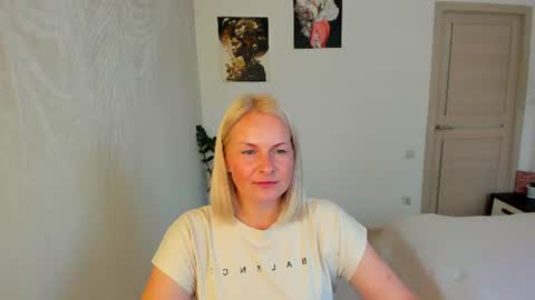 Alicee online show from August 5, 2026, 2:20 pm