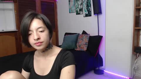 alicee_logan_ online show from September 15, 2025, 1:49 am