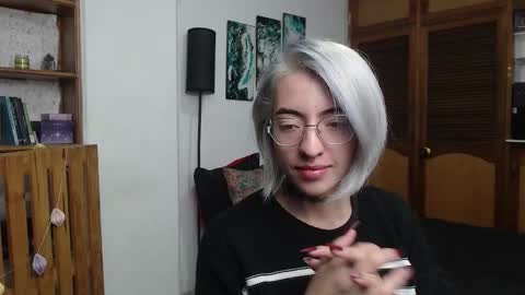 alicee_logan_ online show from February 16, 2026, 1:46 am