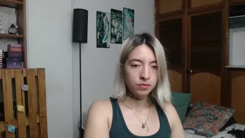 alicee_logan_ online show from June 15, 2026, 1:19 am