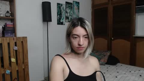 alicee_logan_ online show from June 17, 2026, 1:08 am
