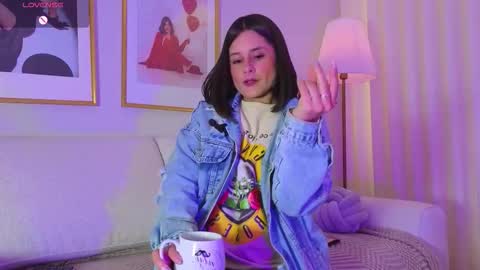 Aleja  online show from March 28, 2026, 3:11 pm