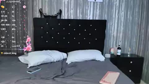 alicee_moonn online show from November 25, 2025, 9:04 pm