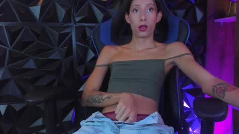 Alice Salvatore online show from March 12, 2026, 2:50 am