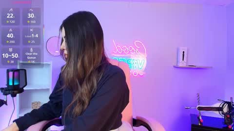 Alice online show from October 13, 2025, 12:27 pm