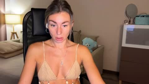 Daniella online show from June 24, 2026, 3:16 am