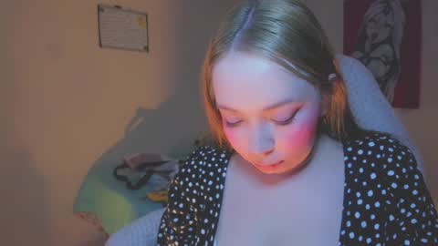  Dino nugget online show from March 9, 2025, 5:06 pm