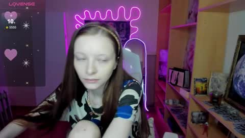 Alie online show from November 16, 2025, 3:12 am