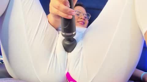 alicehott_05 online show from March 4, 2026, 5:13 am