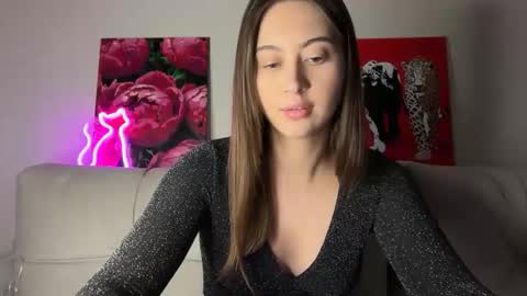 aliceinlustland online show from May 6, 2026, 7:41 pm