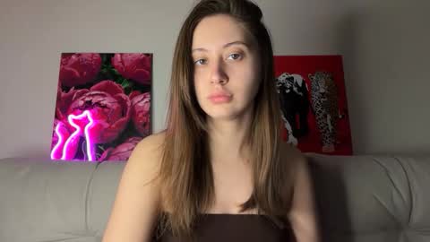aliceinlustland online show from May 8, 2026, 7:41 pm