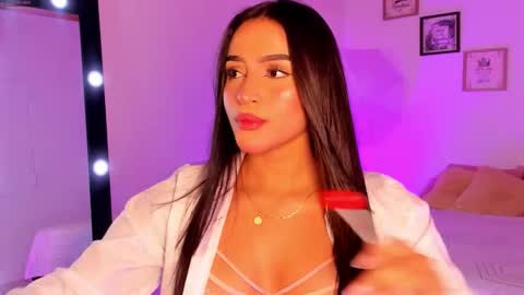 Snapshot of alicekiing_ chatting on September 21, 2025, 2:13 am  ALICEKIING online show from September 21, 2025, 2:13 am