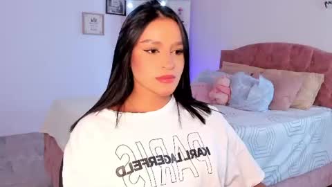  ALICEKIING online show from June 19, 2026, 4:28 am