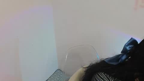 Alicekingdom online show from November 3, 2025, 2:46 am