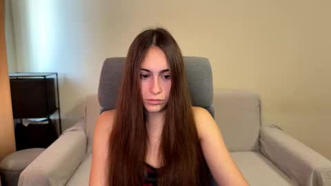 Snapshot of alicekollt chatting on October 28, 2025, 9:35 am alicekollt online show from October 28, 2025, 9:35 am