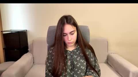 alicekollt online show from November 28, 2025, 11:24 am