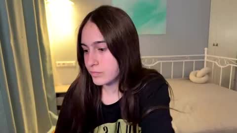 Snapshot of alicekollt chatting on June 15, 2026, 5:59 pm alicekollt online show from June 15, 2026, 5:59 pm