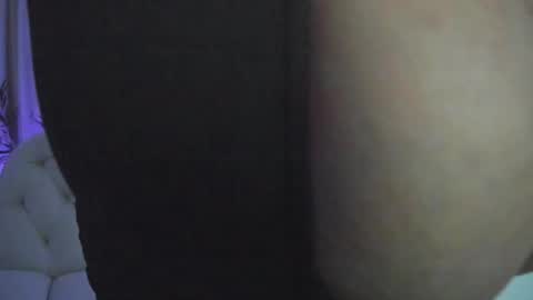 AliceLevine online show from October 16, 2025, 4:02 am