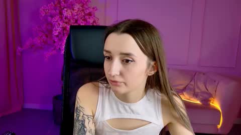 Alice online show from November 3, 2025, 1:12 pm