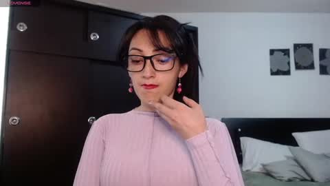 alicelove75 online show from July 14, 2026, 10:04 pm