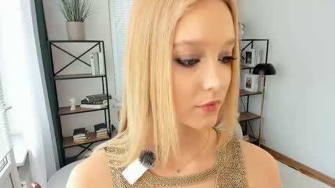 Snapshot of alicemelison chatting on March 18, 2026, 9:56 am Serena online show from March 18, 2026, 9:56 am