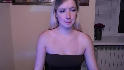 Snapshot of alicemeow_ chatting on October 6, 2025, 7:50 am Alice online show from October 6, 2025, 7:50 am