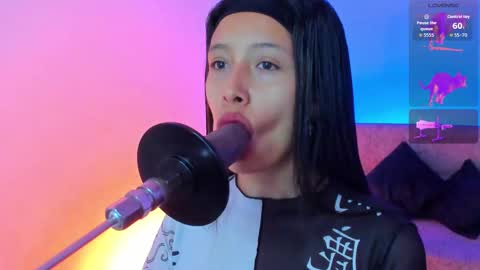 Alicee  online show from November 4, 2025, 10:25 am