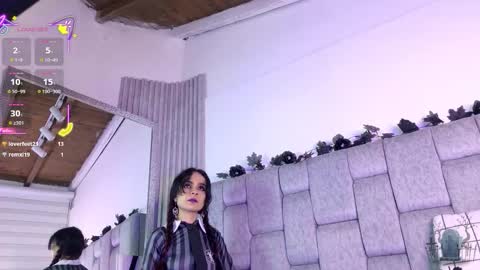 alicenoir_ online show from October 29, 2025, 11:50 pm