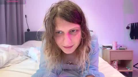 AlicePinkhead online show from October 24, 2025, 8:55 am
