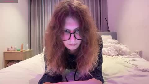 AlicePinkhead online show from June 8, 2026, 9:20 am