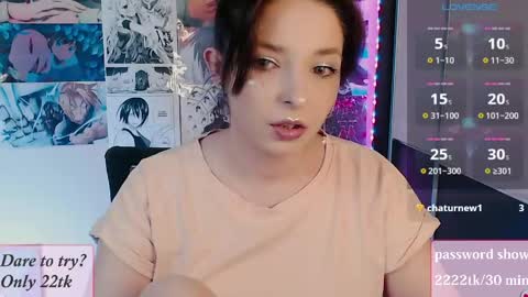 aliceriddle1 online show from May 4, 2026, 3:41 pm