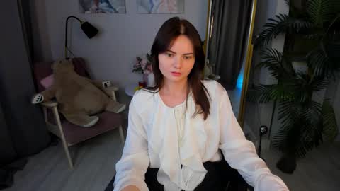 Alice online show from September 11, 2025, 3:23 pm