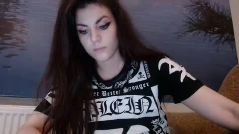 Snapshot of alicetailorrr chatting on February 6, 2025, 7:51 pm AliceTailorrr online show from February 6, 2025, 7:51 pm
