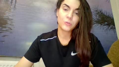 Snapshot of alicetailorrr chatting on May 16, 2026, 2:49 pm AliceTailorrr online show from May 16, 2026, 2:49 pm