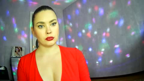 AlicexFresh online show from October 19, 2025, 9:54 am