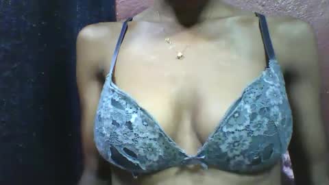 alicia253177 online show from September 17, 2025, 6:59 am