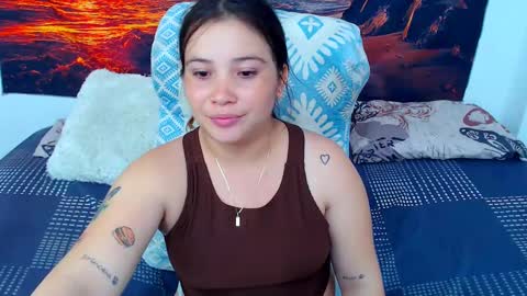 CATALINA Y ANDRES online show from February 26, 2025, 8:44 pm