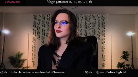 Alicia online show from June 13, 2026, 6:39 pm