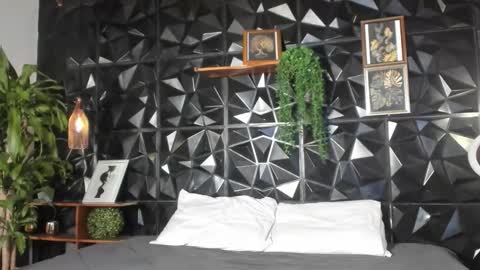 Alicia online show from March 3, 2026, 12:11 pm