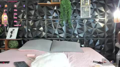 Alicia online show from March 4, 2026, 12:11 pm