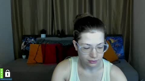 Alicia online show from January 30, 2025, 6:43 pm