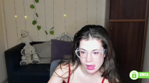 Alicia online show from February 5, 2025, 5:20 am