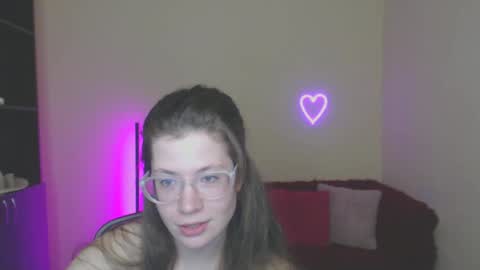 Alicia online show from February 22, 2025, 1:13 pm